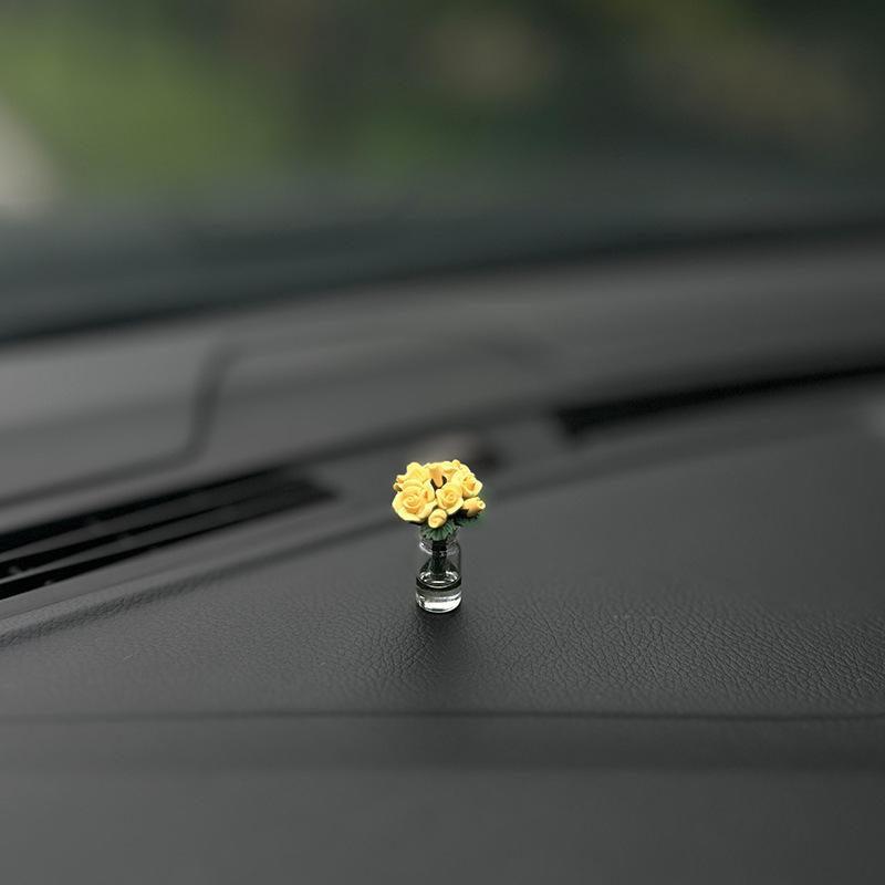 Dainty Roses Car Center Console Window Ornament Mini Cure Car Accessories Ladies Car Personality Beautiful Interior Ornaments