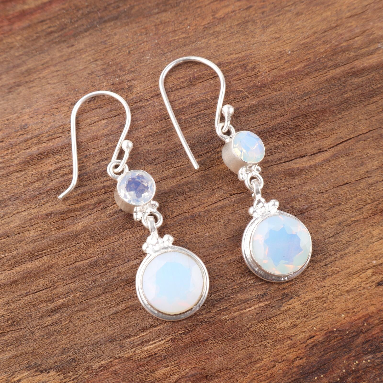 

Серьги с молочным опалом из серебра 925 пробы, ручная работа, подарок для жены EE-160-17