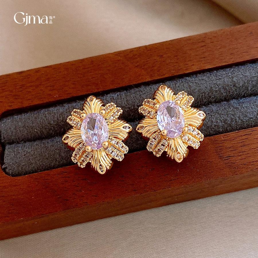 French Exquisite and Simple Zircon Rhombus Stud Earrings Niche Earrings Personalized Versatile Earrings Women