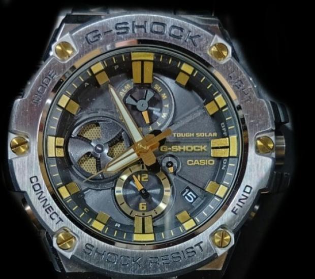 CASIO only one Get yours while you G-SHOCK GST-B100D-1A9JF, left can.