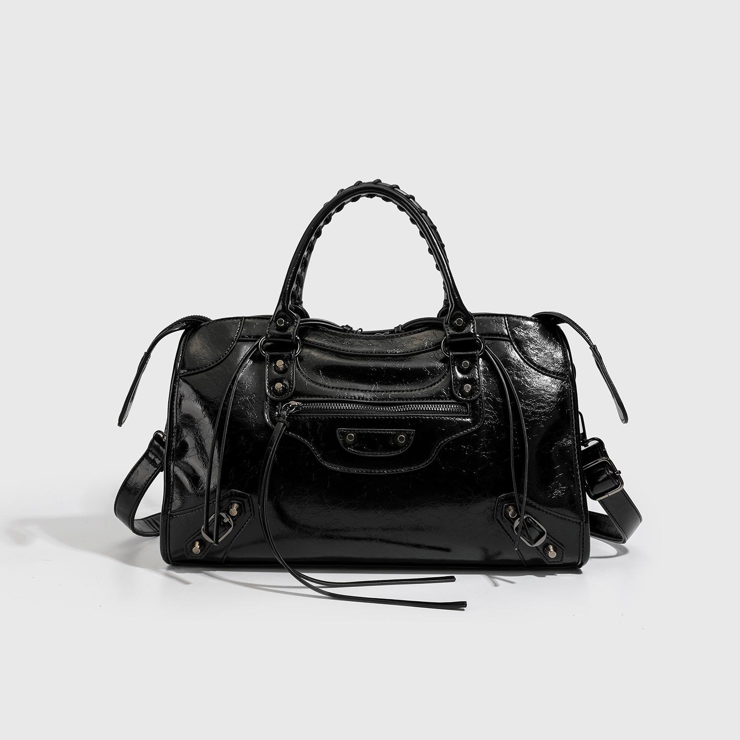 

Autumn Winter New Fashion Handbag for Women, Niche High-End Large Capacity Tassel Biker Bag, Single Shoulder Crossbody Tote Bag 38.5*12*24CM чёрный