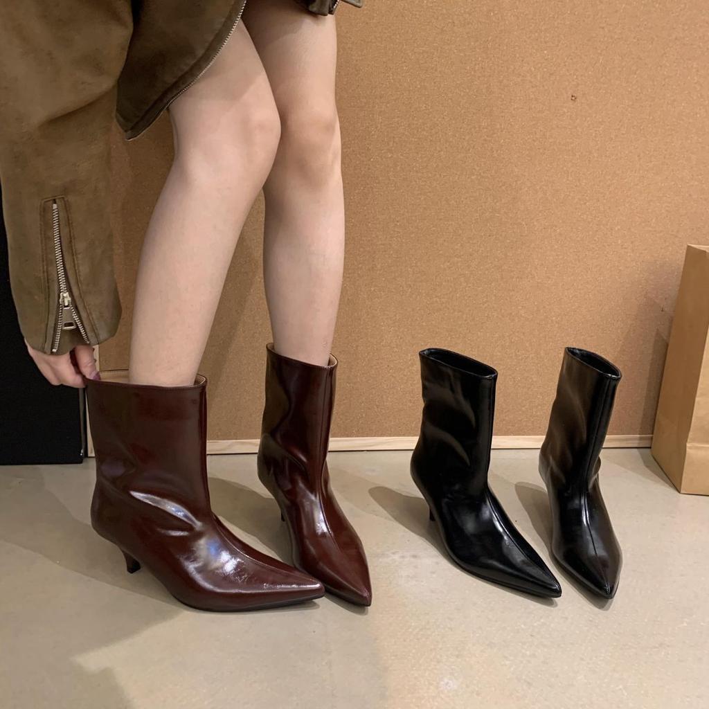Atmosphere autumn! Plain face versatile sleeve short boots women's 2025 new foreign style versatile wide tube stiletto knight boots