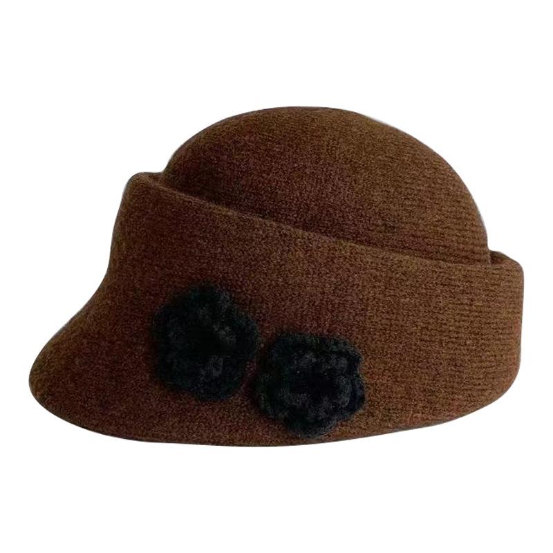 Autumn and Winter Atmosphere, Camel Wool Knitted Flowers, Equestrian Hat, Niche Face-showing Newsboy Hat, Peaked Cap