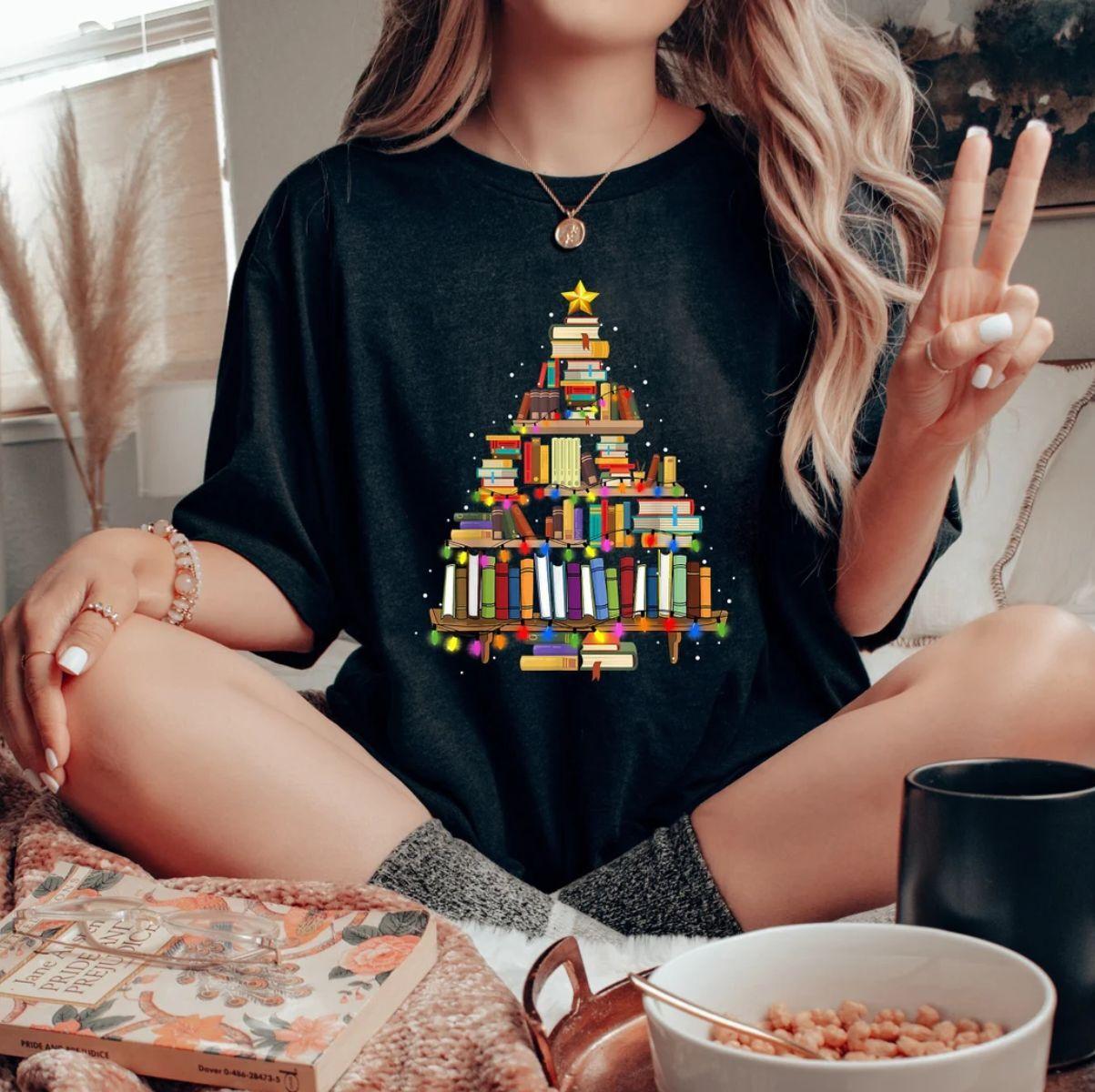 Christmas Book Tree Shirt, Christmas Gift, Book Lovers Gift, Bookworm Tee XXXL