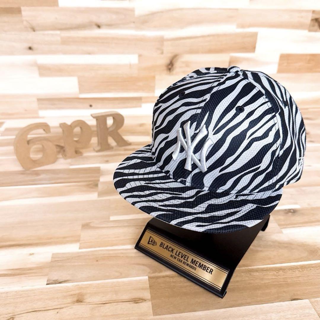 

[USED] Rare/Discontinued New Era x Yankees Zebra Print Cap, Black/Gray/Silver