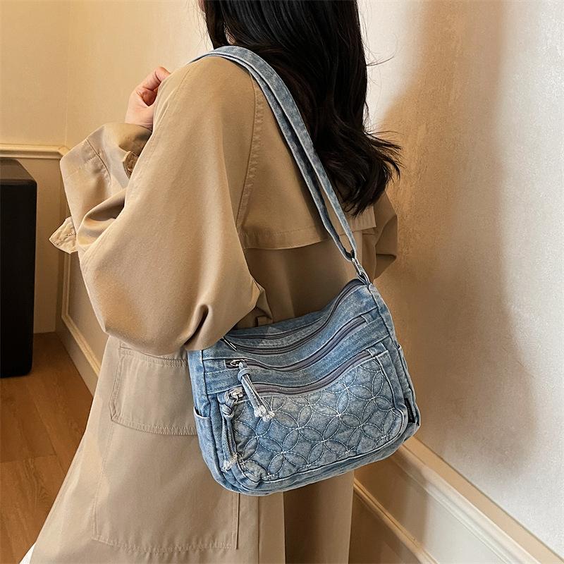 Crossbody Bag Women's Large-capacity Denim Retro Niche Pocket 2025 Autumn New Casual Shoulder Bag