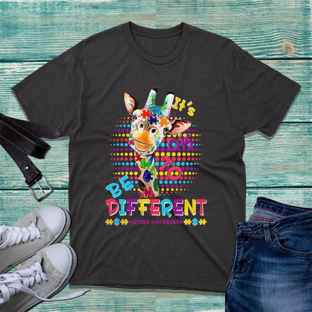 Giraffe Es Ist Ok Anders Zu Sein Autismus Bewusstsein T-Shirt Autismus Puzzle Tee Oberteil