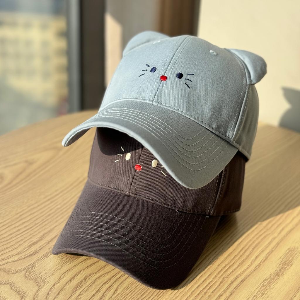 Cute cartoon kitten hard-brim baseball cap for women, sweet girl style, versatile, wide brim, makes the face look smaller, cartoon hat