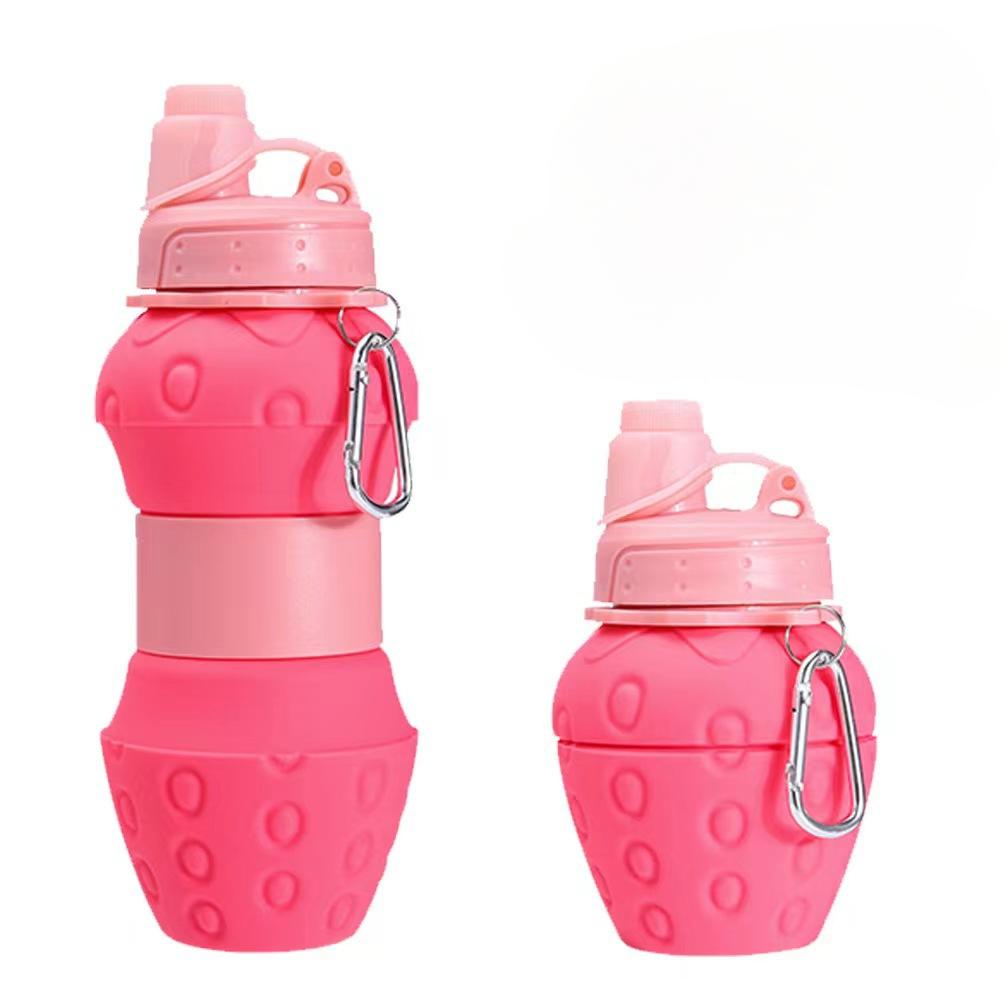 

Новая складная бутылка для воды с клубникой и фруктами, силиконовая чашка для воды с ананасом, креативный уличный выдвижной спортивный чайник 700ml1PCS