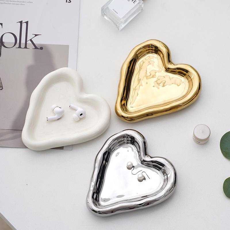 Nordic Heart-Shaped Ceramic Jewelry and Tabletop Storage Tray