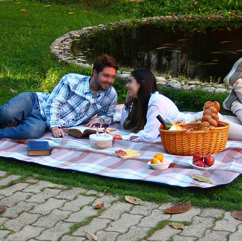 2022 Low Price Outdoor Camping Gear Acrylic PEVA Waterproof Picnic Blanket Mat in Bulk