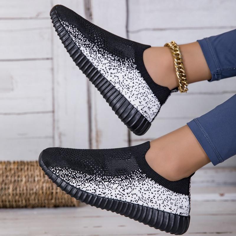 Women Knitted Flats Light Breathable Walking Shoes Comfortable Loafers Ladies Elastic Casual Sports Shoes Mesh Jogging Shoes