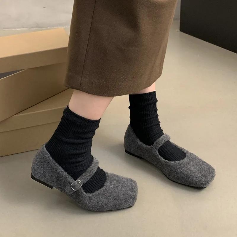 Fashion Women's Flat Mary Janes Shoes Square Toe Ballet Flats for Female New Fashion Buckle Strap Ladies Shoes Spring Autumn Mocasines