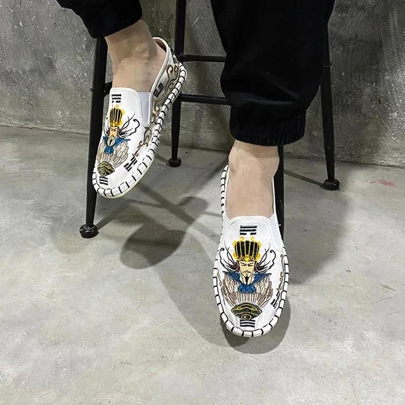 Fashion Cloth Shoes Embroidery Flower Social Guy Male Moccasin-Gommino Student Casual Shoes Fashion National Chinese Style 2024