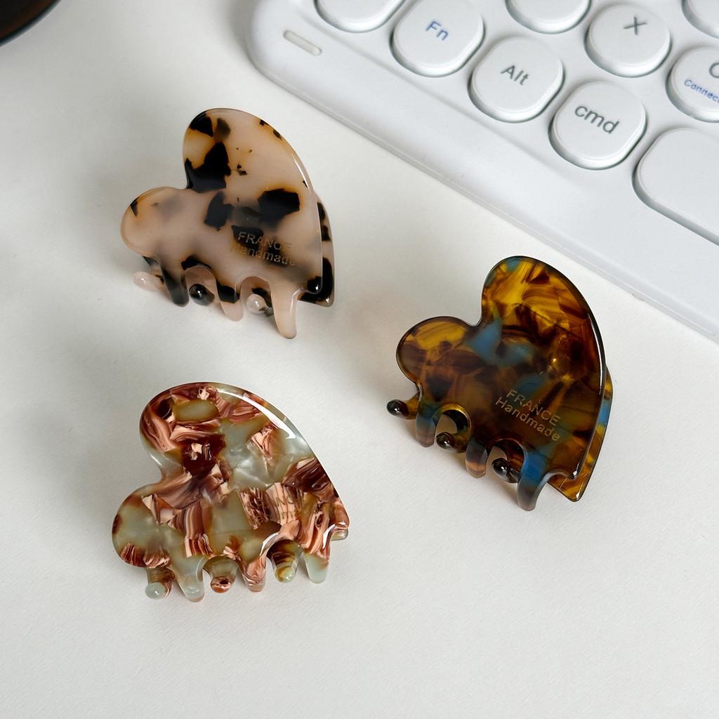 Small Korean Highquality Heart Hair Claw Clip With Unique Patterns For Everyday Wear