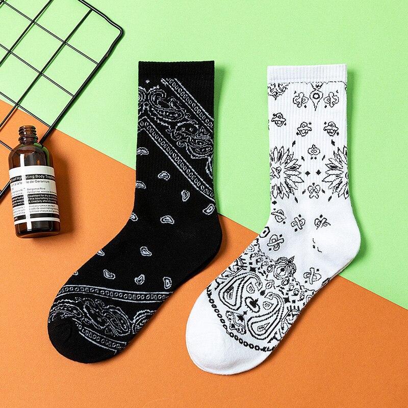 

2 пары модных винтажных носков с цветком кешью, уличная мода, черно-белые чулки, женские носки-трубы Totem ONE SIZE