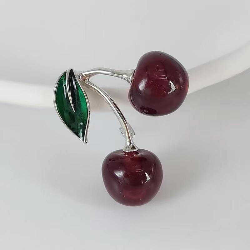 

Модные хрустальные броши-вишенки темно-красного цвета для женской одежды, милые эмалевые значки из сплава и хрусталя в виде фруктов, ювелирные украшения для вечеринок, подарки one sise серебряный