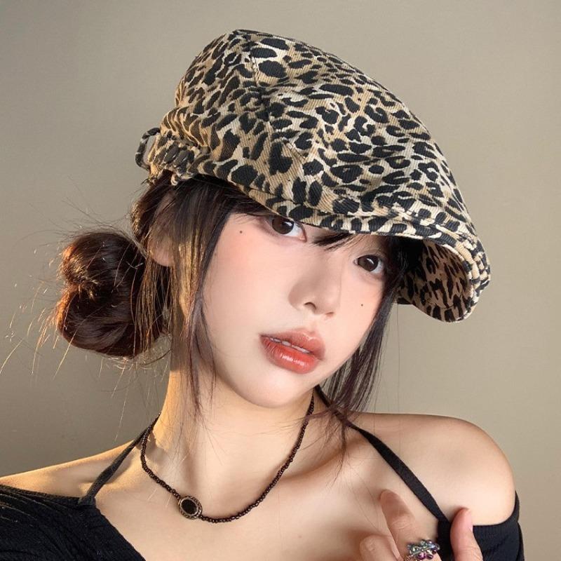 Vintage hottie leopard print forward hat women's autumn and winter niche cap y2k deep brim hat women's