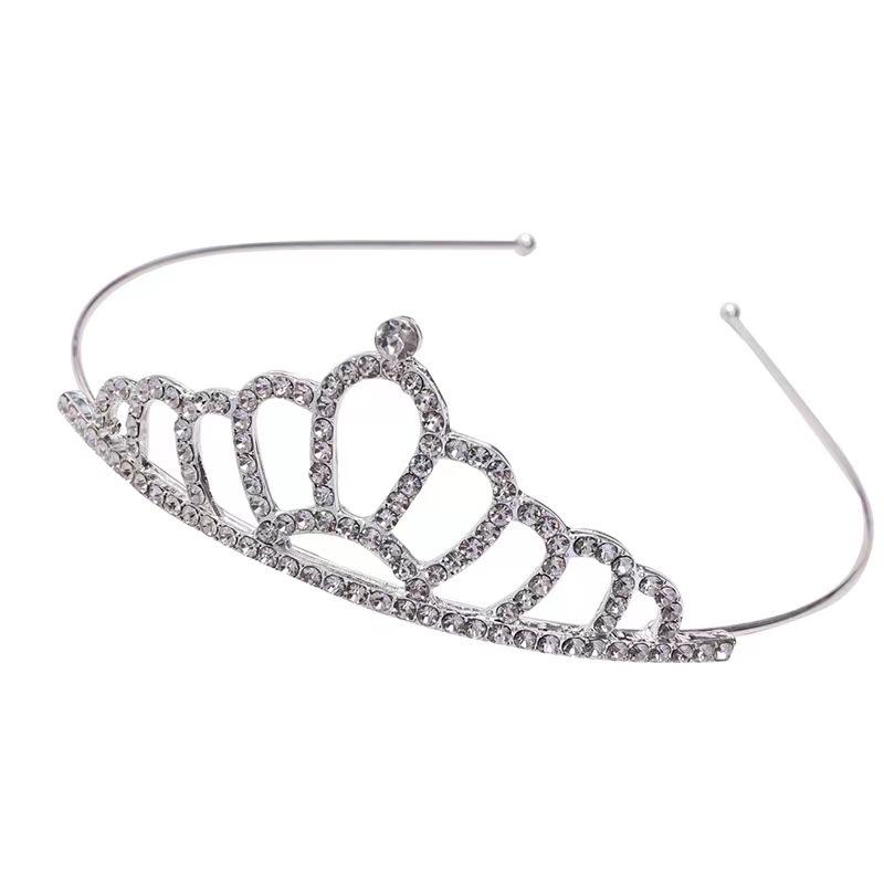 

Alloy diamond-encrusted children s headband and hairband. Metal-encrusted diamond princess hairband for girls and small crown.