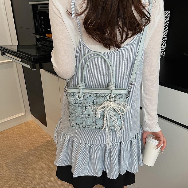 Portable vegetable basket bag women's new light luxury niche high-end bucket bag denim rivet shoulder messenger bag