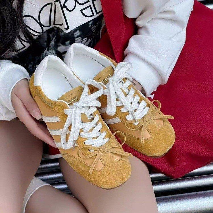 Leder Deutsche Trainingsschuhe Damen 2025 neu flachsohlig Retro Schnürschuhe Forrest Gump Schuhe Sport Board Schuhe drei Streifen Farbabstimmung Schuhe