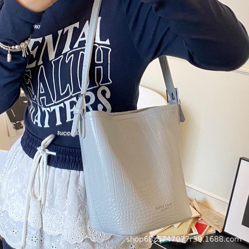 Premium Light Luxury Stone Pattern Tote Bag Women's 2025 New Large-capacity Commuter Underarm Bag Shoulder Messenger Bag