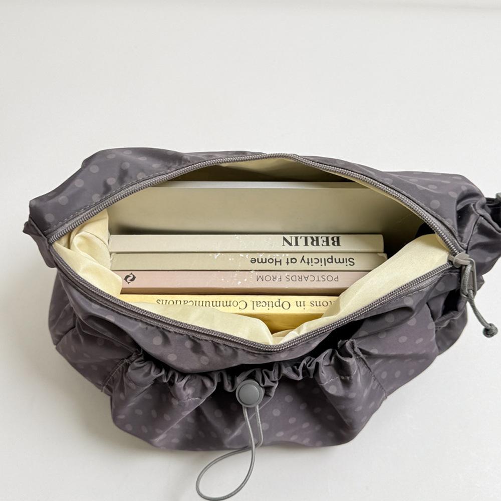 Leisure Single-shoulder Crossbody Bag, Stylish and Unique, with Large Capacity, Women's Tote Bag
