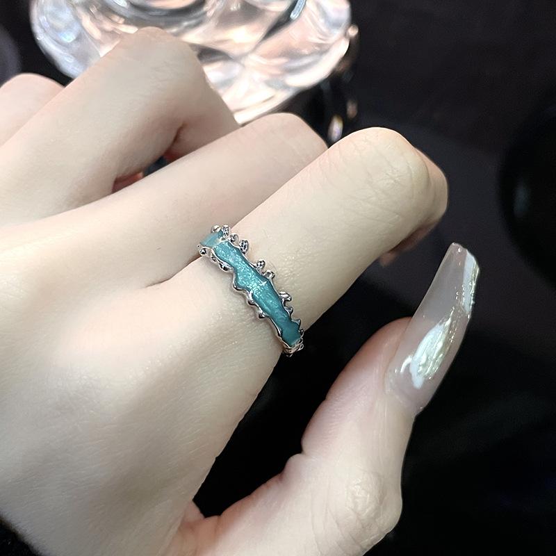 Niche Design Moonstone Cold Wind Dark Personality Gemstone Open Ring Advanced Sense Index Finger Ring Female