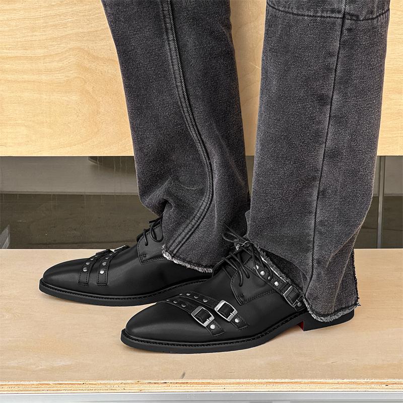 Fashion 2025 Spring Gothic Punk Pointed Toe Leather Shoes for Couples Dark Style Unisex Lace-Up Chunky Heel Retro Metal Decor Boots