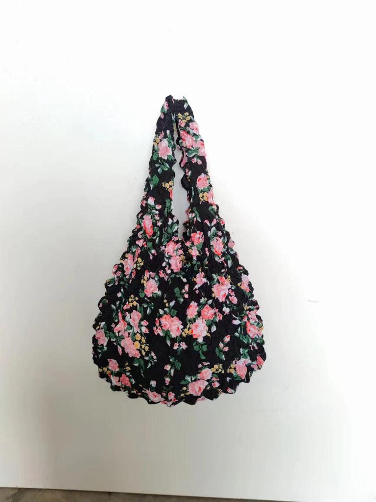 Miura Telescopic Pleated Handheld Bag - Hedgehog Design
