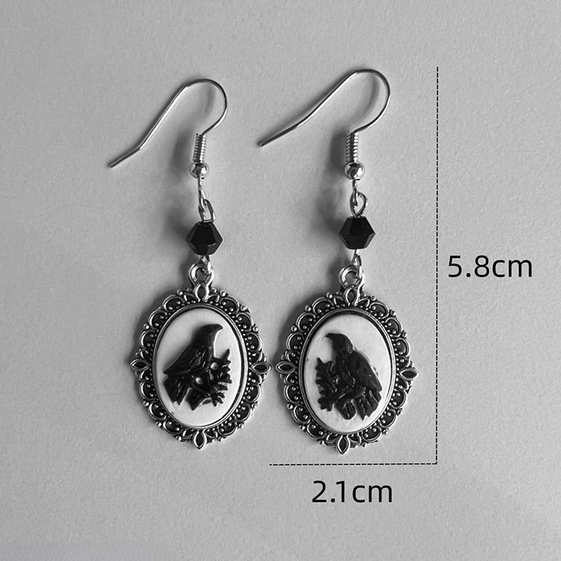 

Vintage Gothic White Cat Pattern Drop Earrings Women Vintage Silver Color Frame Creative Hook Earrings Party Jewelry