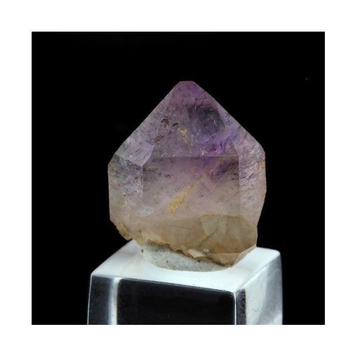 Pierres et Minéraux. Améthyste. 6.55 ct. Saint Raphael, Var, France.