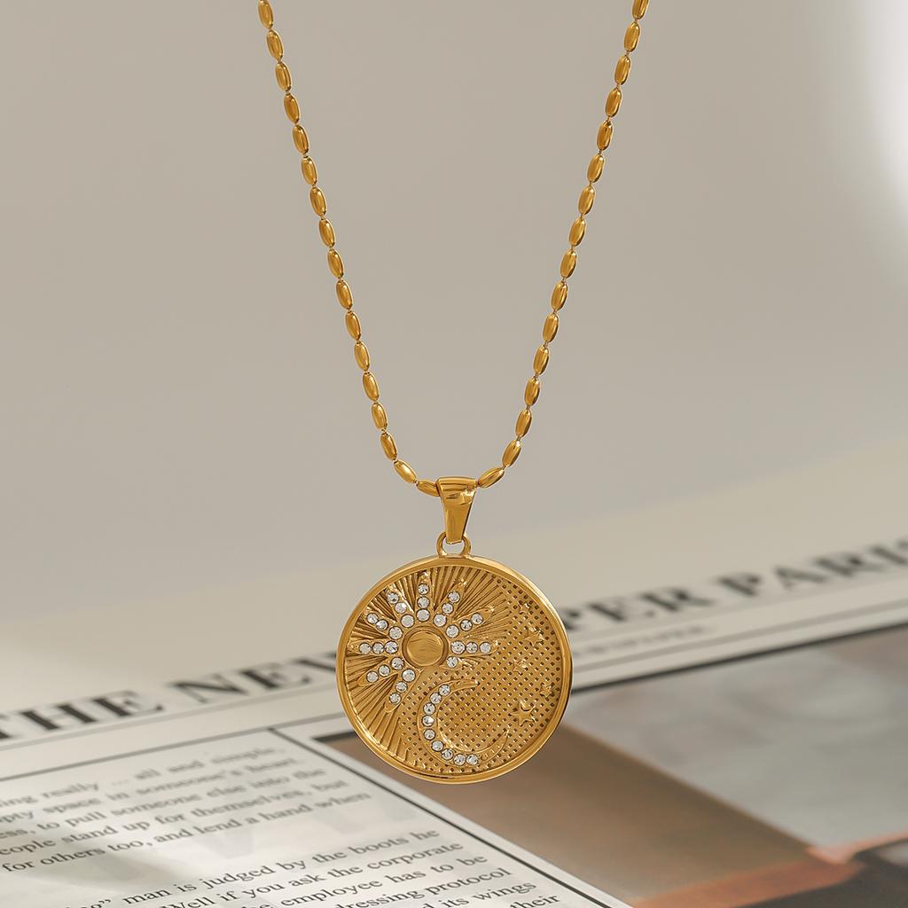 Edelstahl Sterne Mond Anhänger Halskette Wasserbeständig Metall Mode Statement Schmuck Zubehör für Frauen