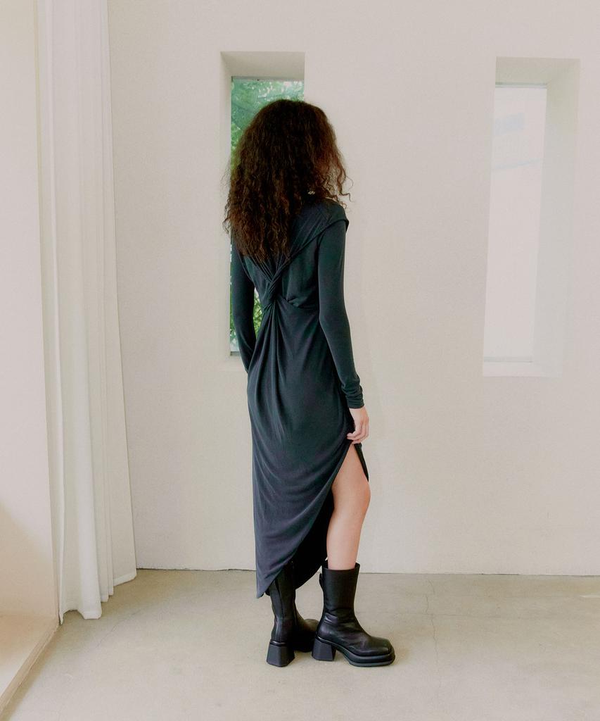 Probo Asymmetrical Back Twist Dress / Dark Gray