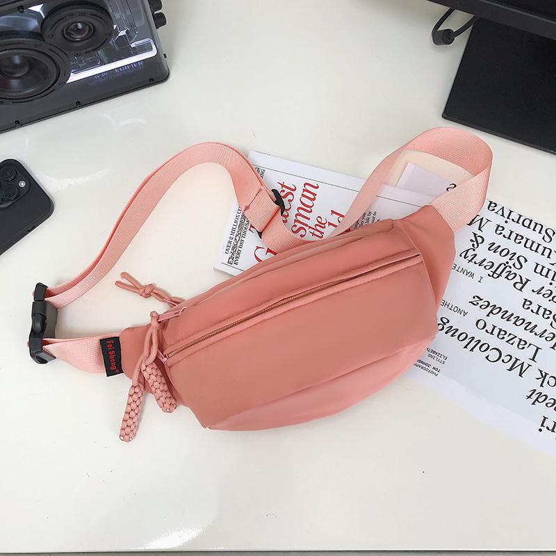 Нагрудная сумка на плечо женская сумка-слинг через плечо сумка-мессенджер полумесяц — фото 4