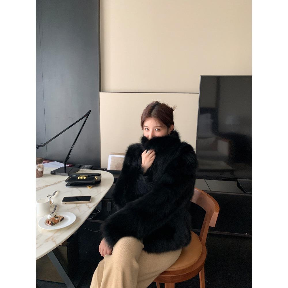 Autumn and Winter New Imitation Fox Fur Coat Fashionable Young Small Fragrant Temperament Warm Thickened Coat