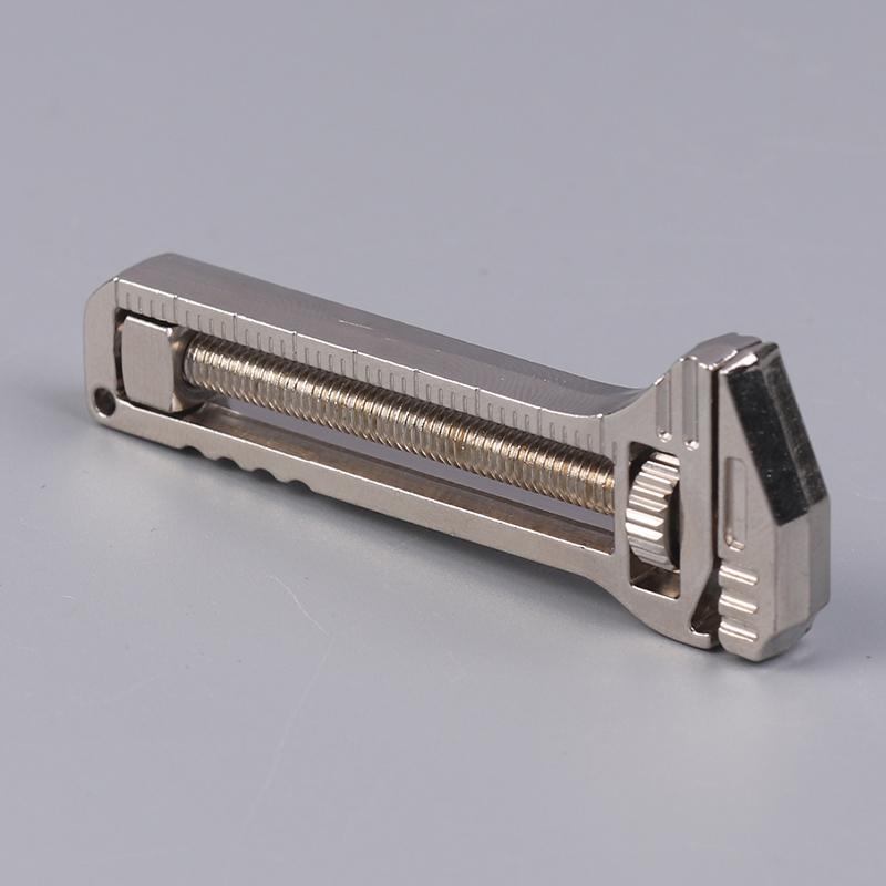 Mini instrumente portabile de buzunar pentru cheie pentru camping în aer liber Deschizător de sticle compact din aliaj de titan