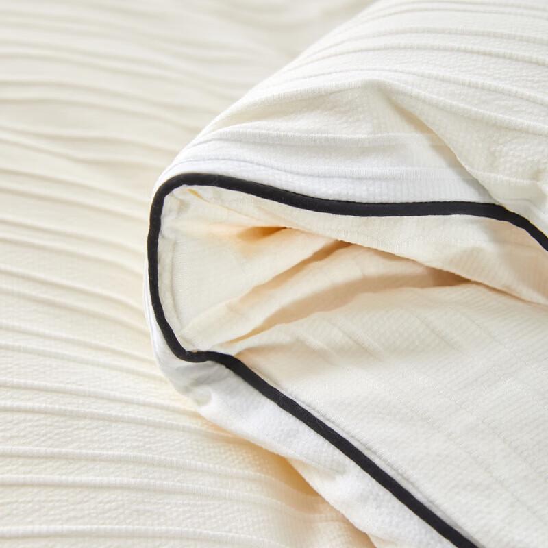 MUJI Tassel Rabbit Down Quilt