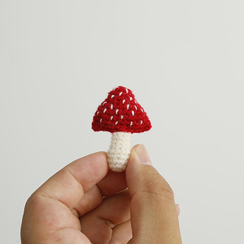 Botanischer Aufnäher Cartoon Gestrickte Pilz Brosche Dreidimensionaler Pilz Pin Kreativer Schmuck Geschenk