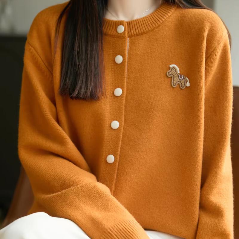 La Chapelle 2026 Washable Embroidered Button Knit Cardigan