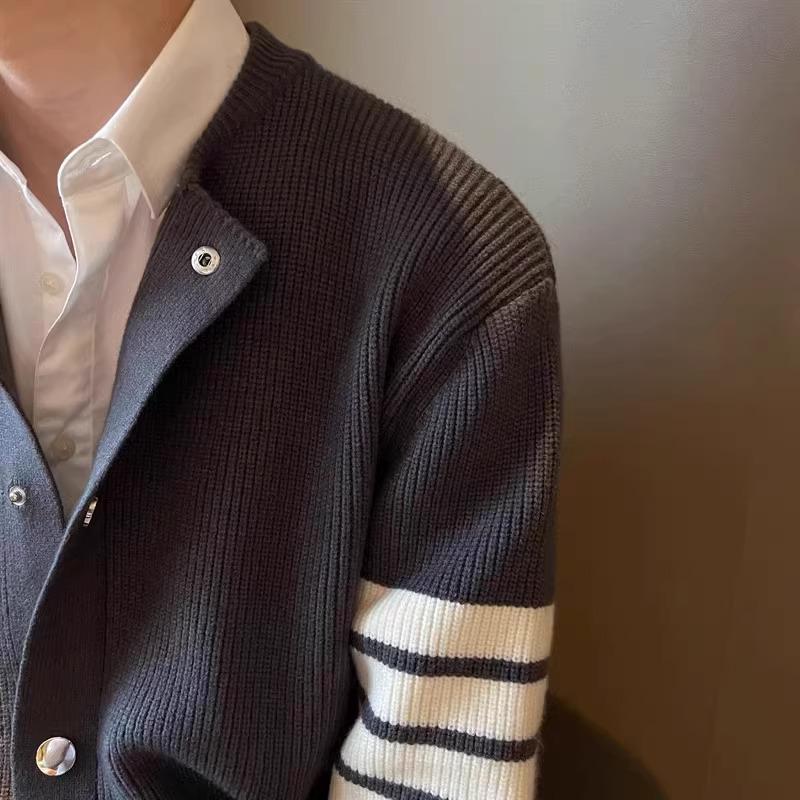 Herren Vielseitige Strickjacke mit Umlegekragen, Hochwertige Lässige Vier-Streifen Leichte Jacke für Frühling und Herbst