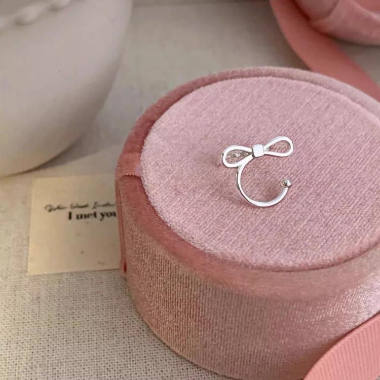 Versatile Fashionable Ear Cuff Earrings for Women - Trendy Niche Design, No Piercing Needed