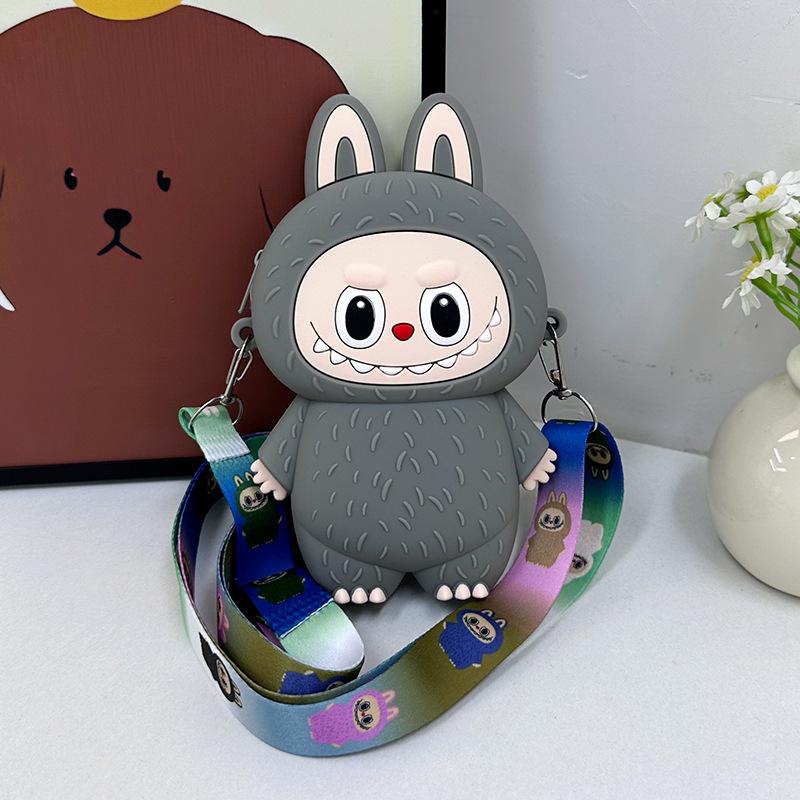 Letní Nové Super Populární Dětské Přebalovací Tašky Roztomilá Kreslená Měkká Silikonová Peněženka na Mince pro Dívku a Chlapce Trendy Makaronková Mini Messenger Taška Dětský Prázdninový Dárek