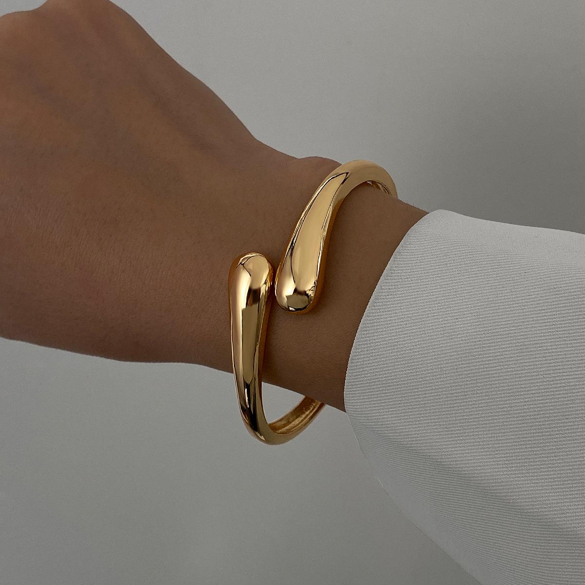 

Cross-Border Bold Geometric Metal Glossy Bracelet