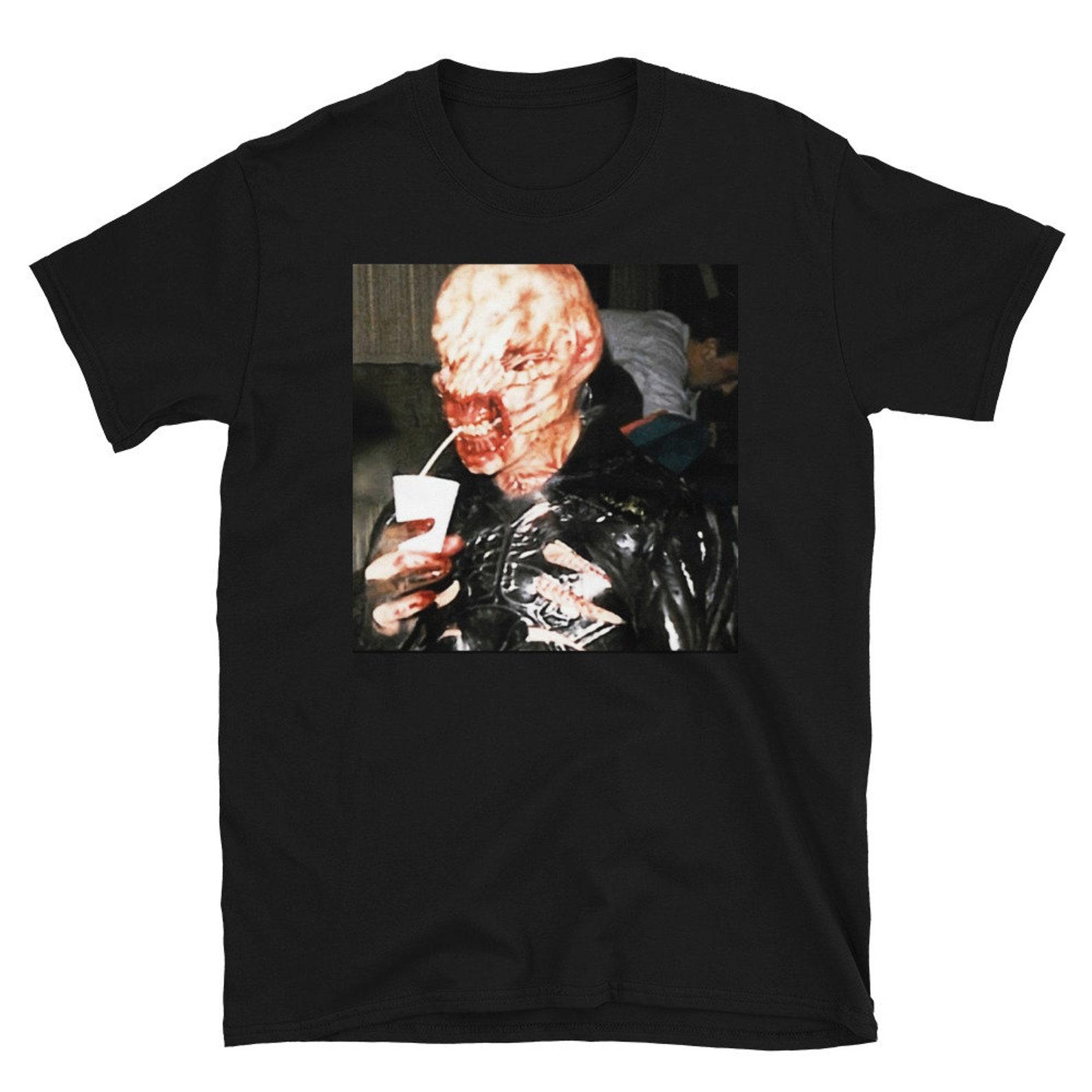hellraiser behind the scenes chatterer sipping T-Shirt 4XL