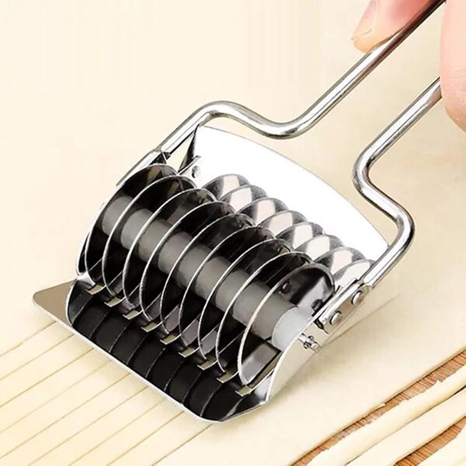 2pcs Pasta Noodle Cutter, Stainless Steel Manual Noodle Cutter Roller Dough Cutter Pasta Spaghetti Noodle Lattice Rolle Kitchen Baking Tool