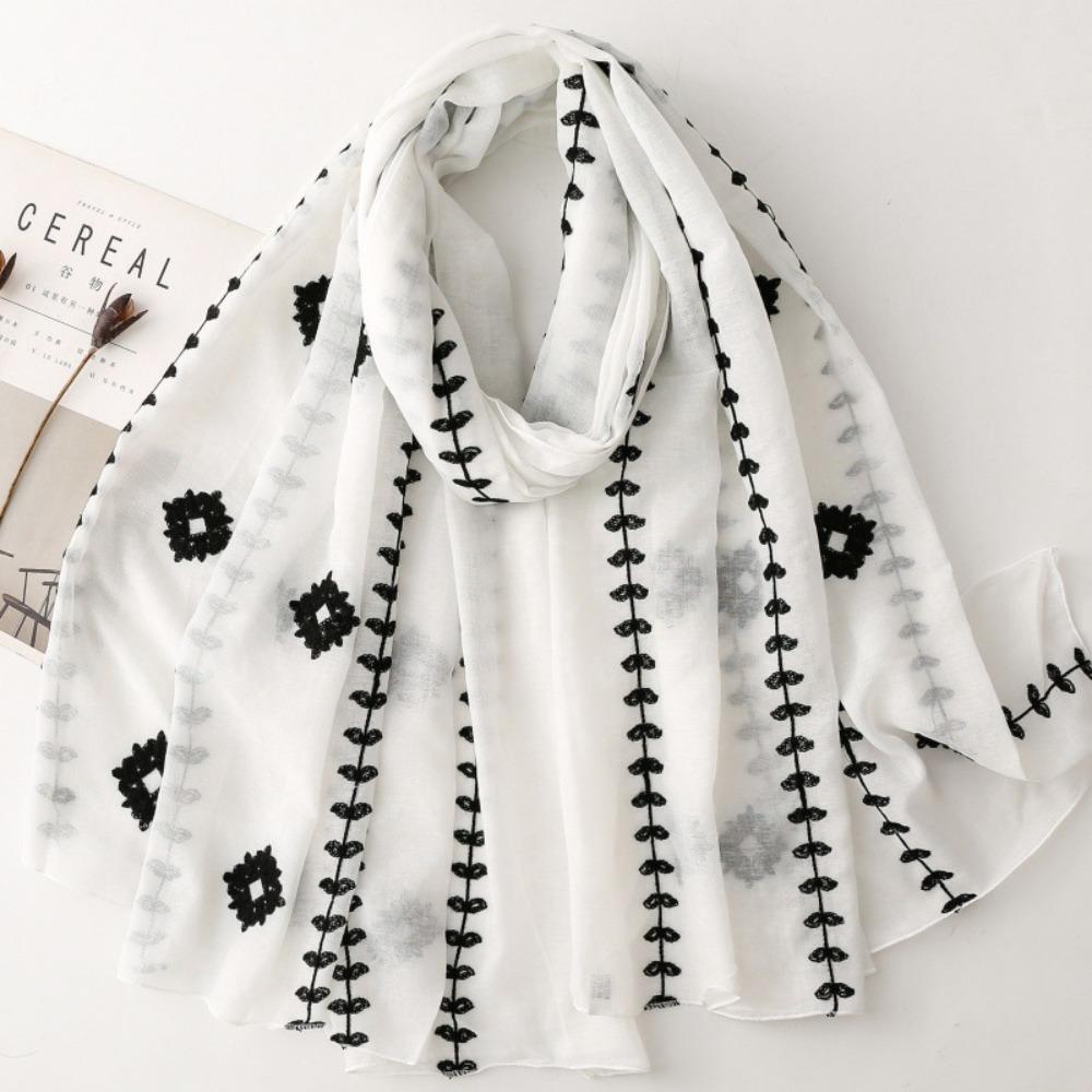 

Large Embroidery Flower Scarf Bohemian Print Scarves Retro Printed Silk Scarf Spring/Summer чорний білий колір