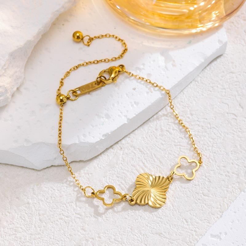 Luxurious Gold Four-Leaf Clover & Butterfly Cutout Bracelet for Women - Elegant European & American Fashion
