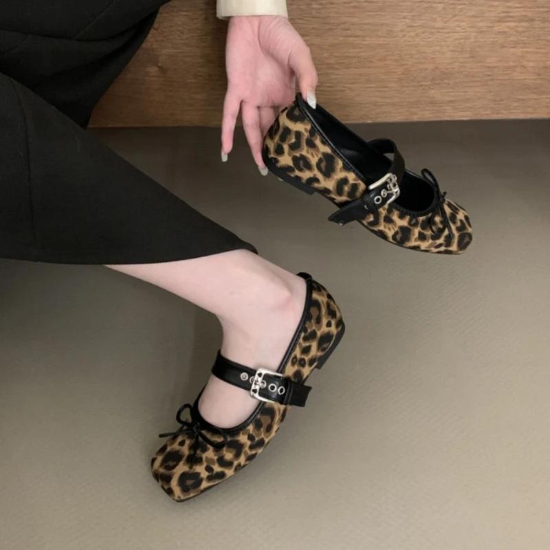 2025 New Fashion Women's Flat Shoes Round Toe Leopard Print Casual Shoes Ladies Breathable Slip-on Outdoor Soft Mary Jane Shoes