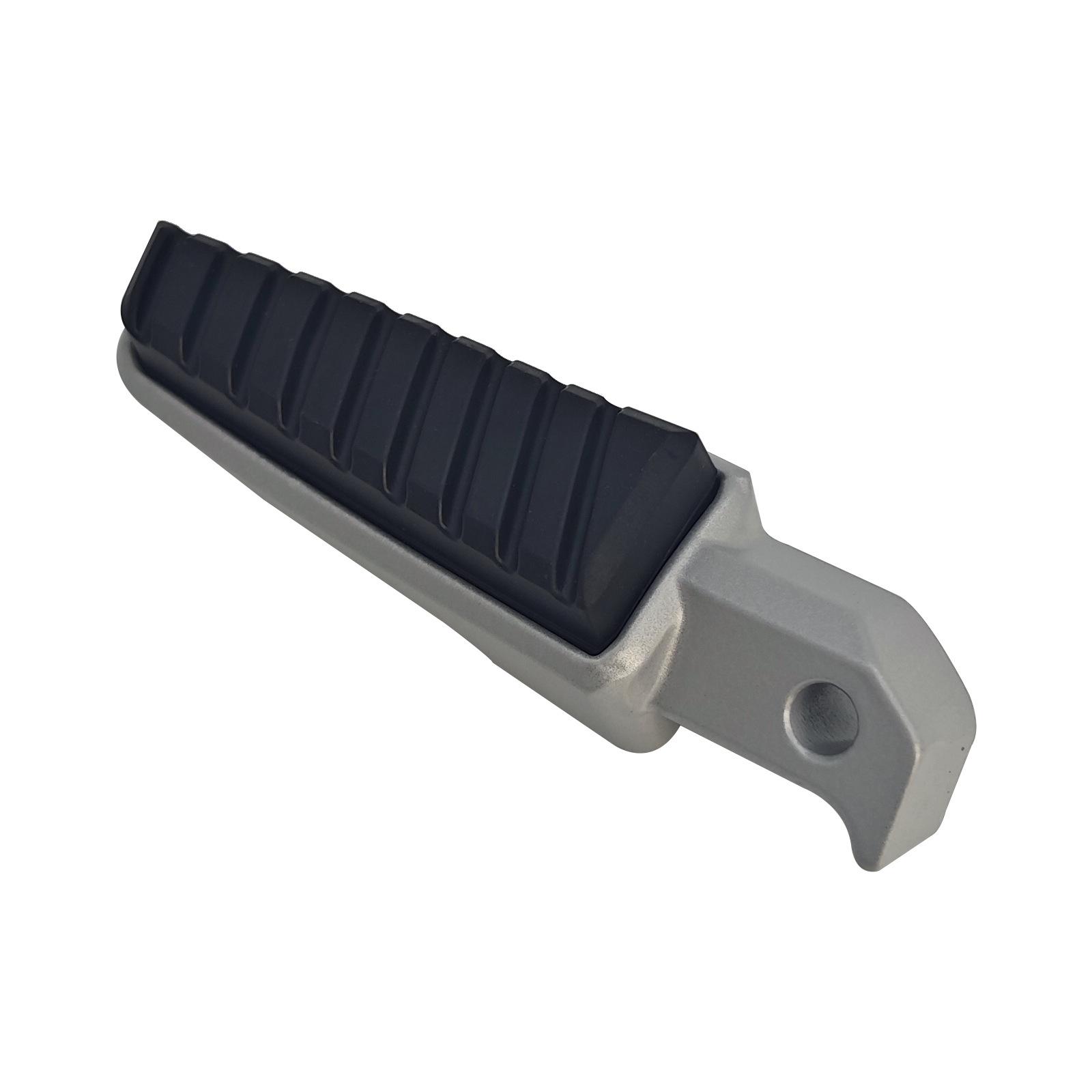

Chunfeng CF250 Motorcycle Right Rear Foot Peg 6KJ0-140160-1V600 250cc